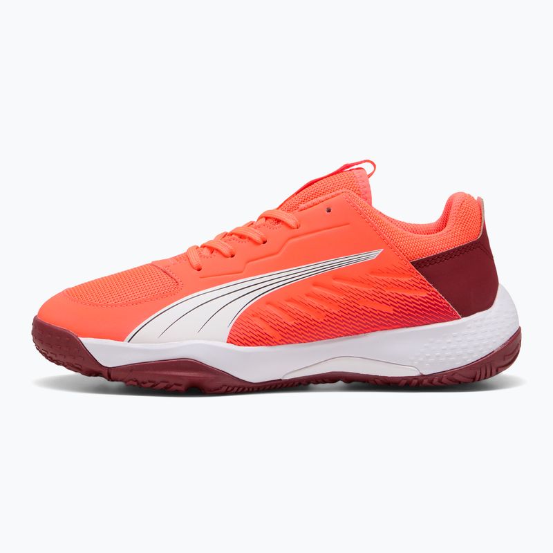 Детски обувки за хандбал PUMA Accelerate Jr светещо червено/бяло/тъмно малиново/черно 9
