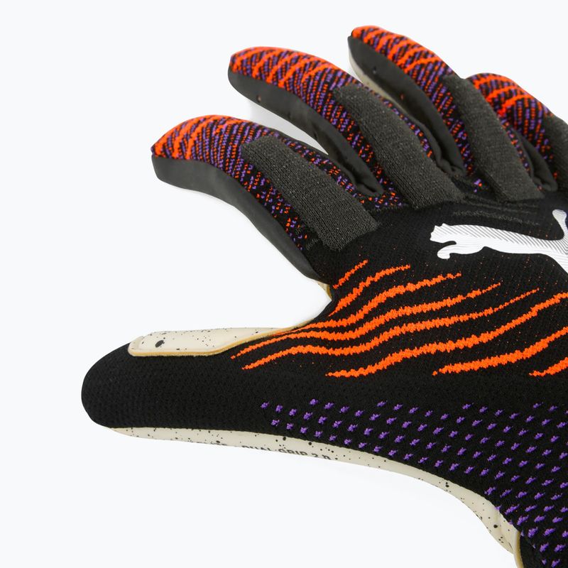 PUMA Future Ultimate NC вратарски ръкавици puma black/glowing red/purple glimmer 2