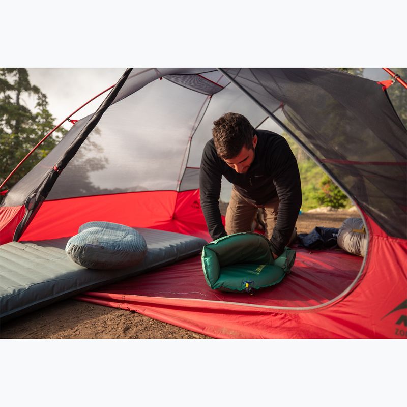 Надуваем матрак Therm-a-Rest NeoAir Topo Luxe R balsam 8