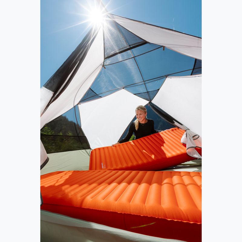 Надуваем матрак Therm-a-Rest NeoLoft RW ember 7