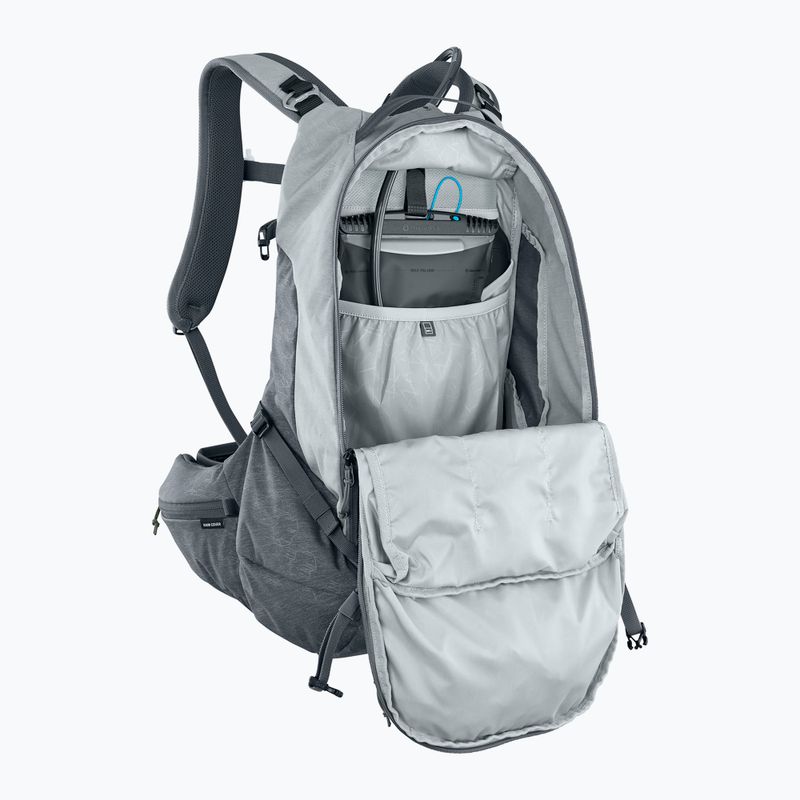 EVOC Trail Pro 26 л, камък/карбон, сива раница за велосипед 7