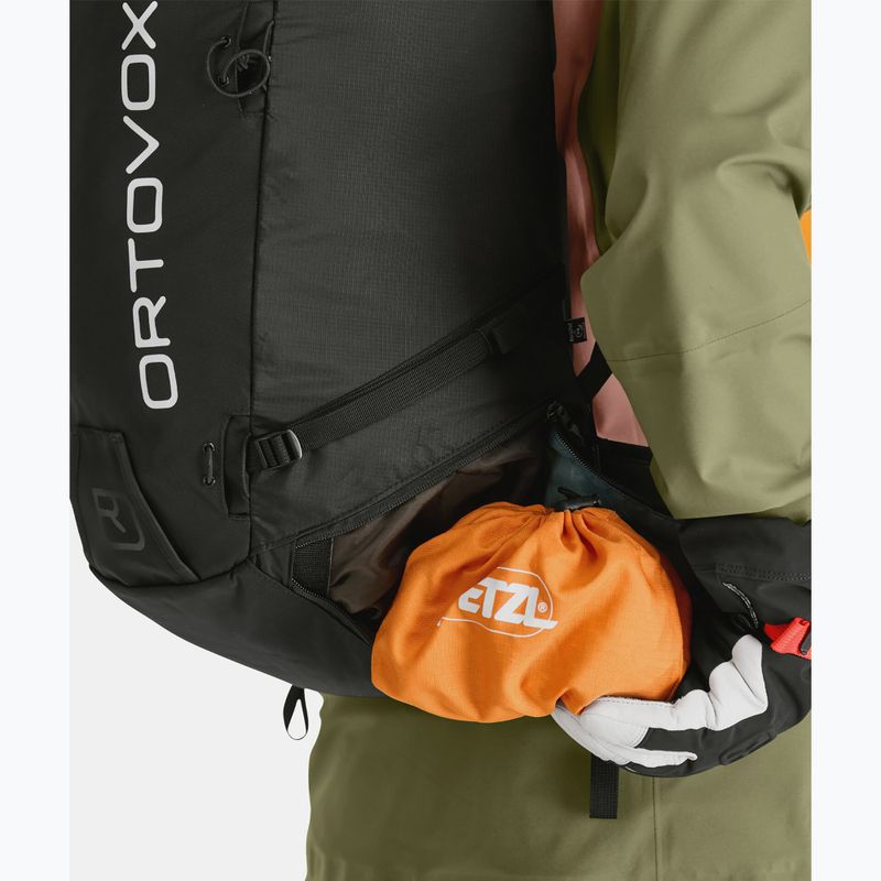 Дамска ски раница ORTOVOX Ravine 32 S black raven 11