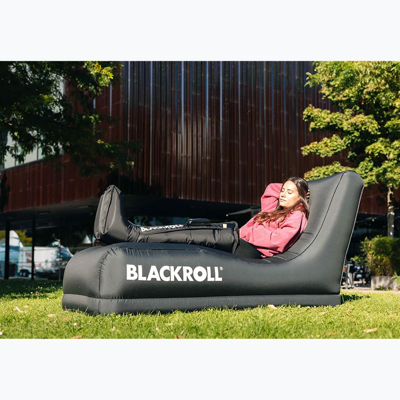 Надуваем фотьойл BLACKROLL Air Lounger 2.0 black 4