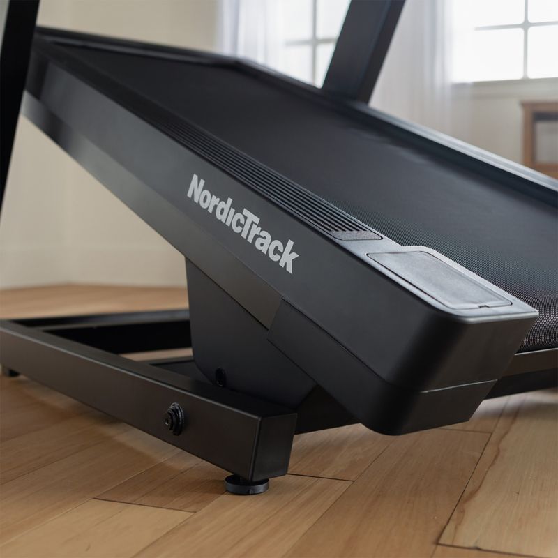Електрическа пътека за бягане NordicTrack X16 black 12