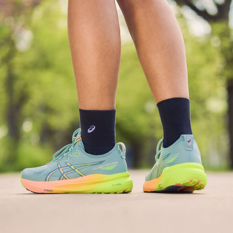 Дамски обувки за бягане ASICS Gel-Kayano 31 Paris light celadon/safety yellow 4