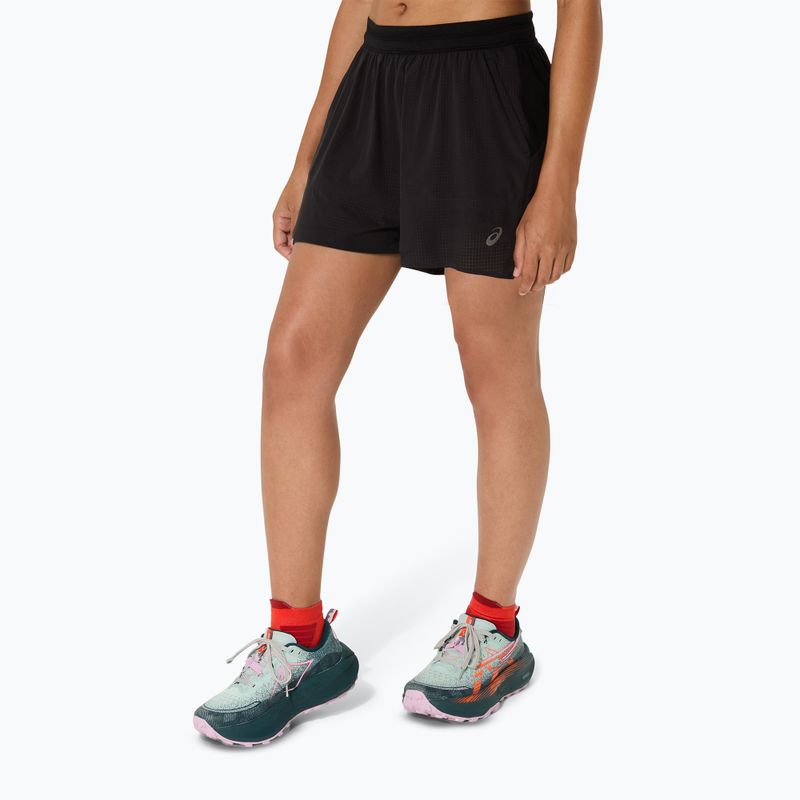 Дамски къси панталони за бягане ASICS Fujitrail Elite performance black 4