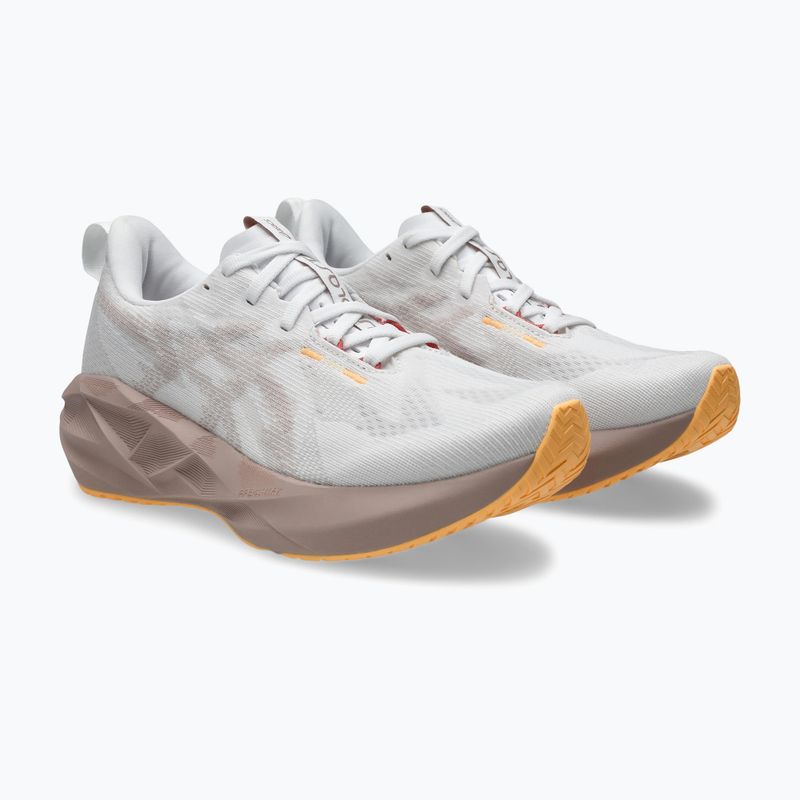 ASICS Novablast 5 дамски обувки за бягане бяло/зелено 10