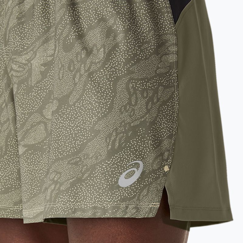 ASICS мъжки къси панталони за бягане Fujitrail All Over Print 5IN мантово зелено 6