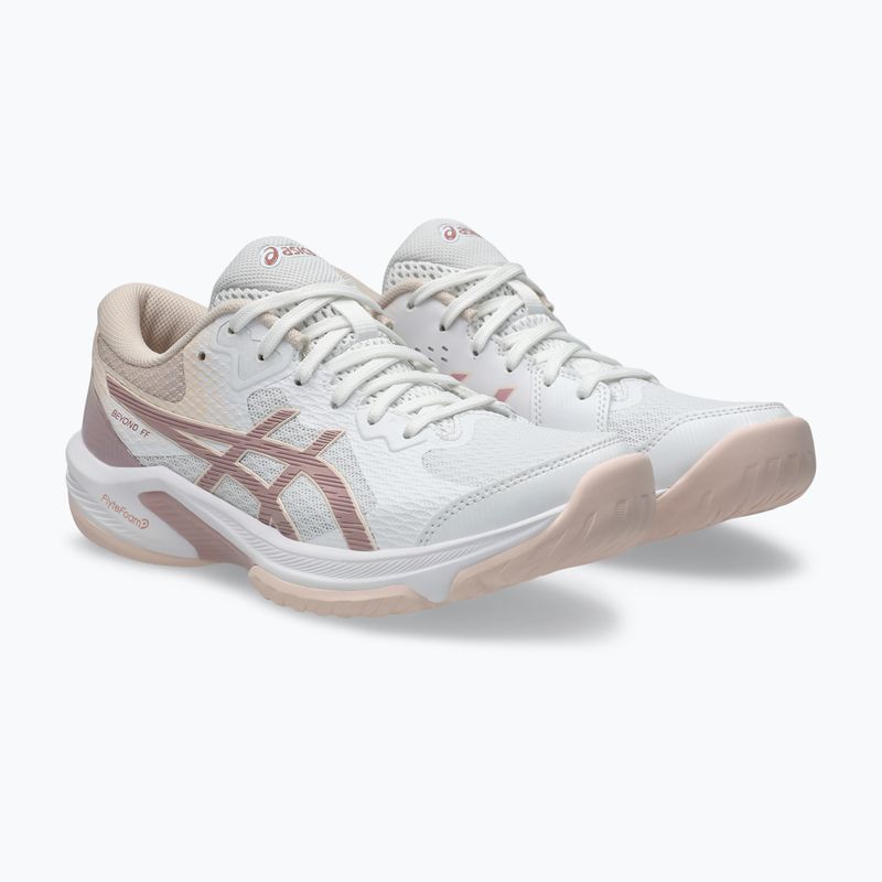 Дамски обувки ASICS Beyond FF white/morganite 10