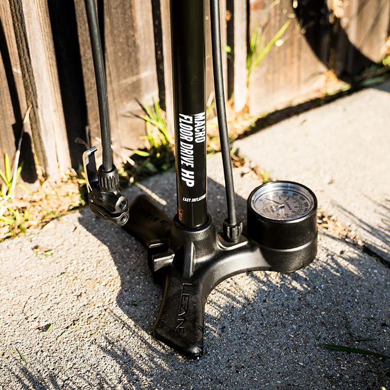 Помпа за велосипед Lezyne Macro Floor Drive ABS 220psi flat black 9