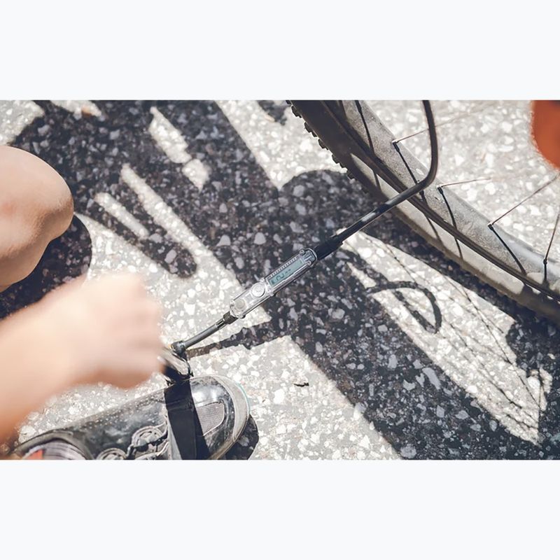 Помпа за велосипед Lezyne Micro Floor Drive Digital HVG 90psi gloss black 3