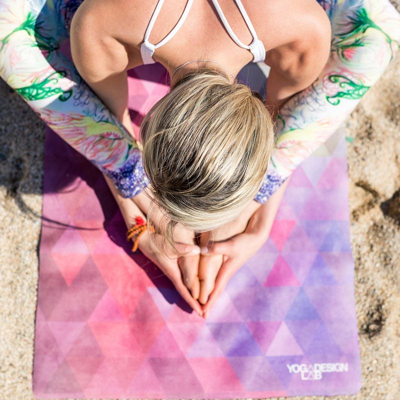 Yoga Design Lab Комбинирана постелка за йога за пътуване 1,5 мм Pink Tribeca Sand 7