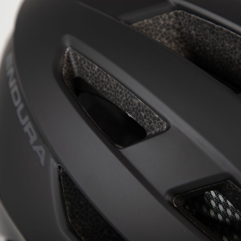 Черна велосипедна каска Endura Xtract 4