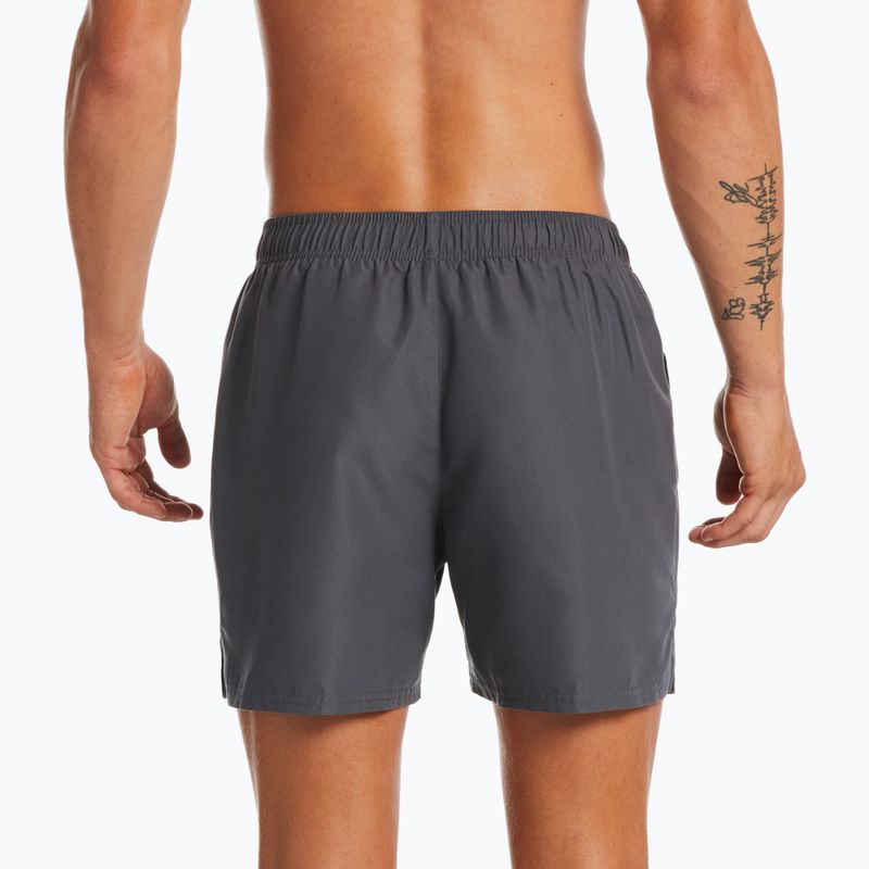 Мъжки къси панталони за плуване Nike Essential 5" Volley сиви NESSA560-018 2