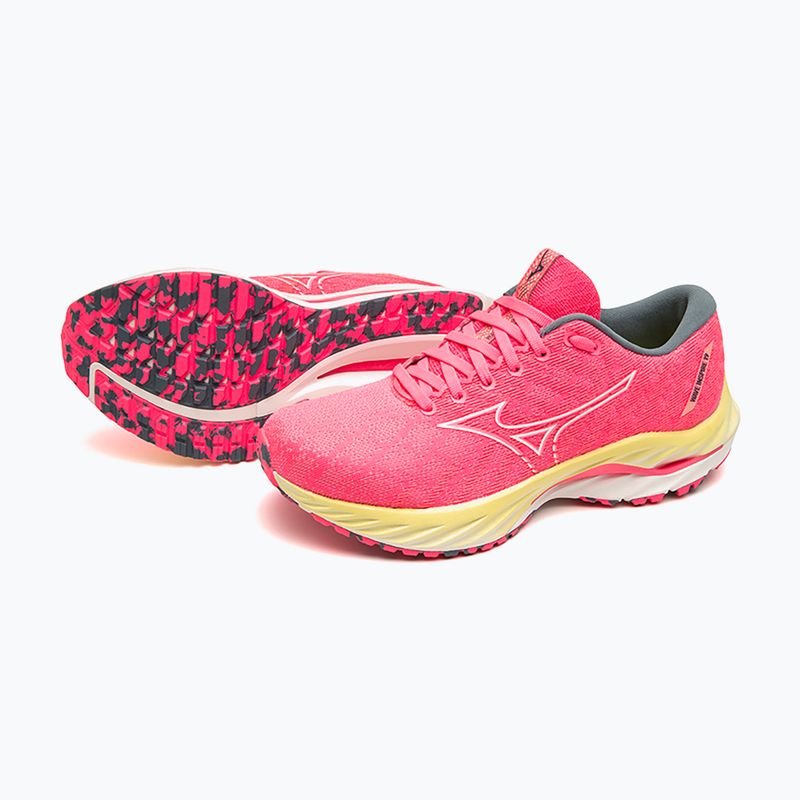 Дамски обувки за бягане Mizuno Wave Inspire 19 hi vis pink/ snow white/ luminous 16