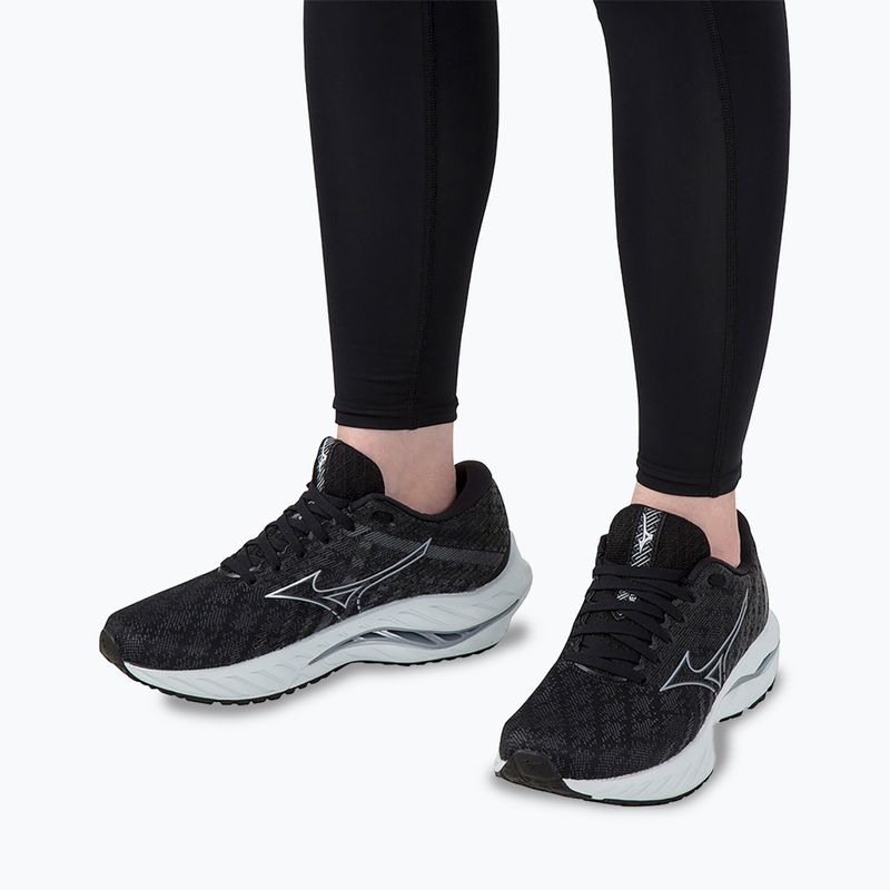 Дамски обувки за бягане Mizuno Wave Inspire 19 D black/ silver/ snowcrest 13