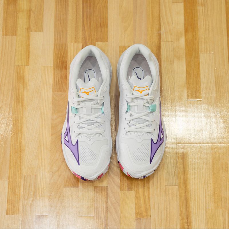 Дамски волейболни обувки Mizuno Wave Lightning Z8 бели/виолетов индиго/camelliaros 14