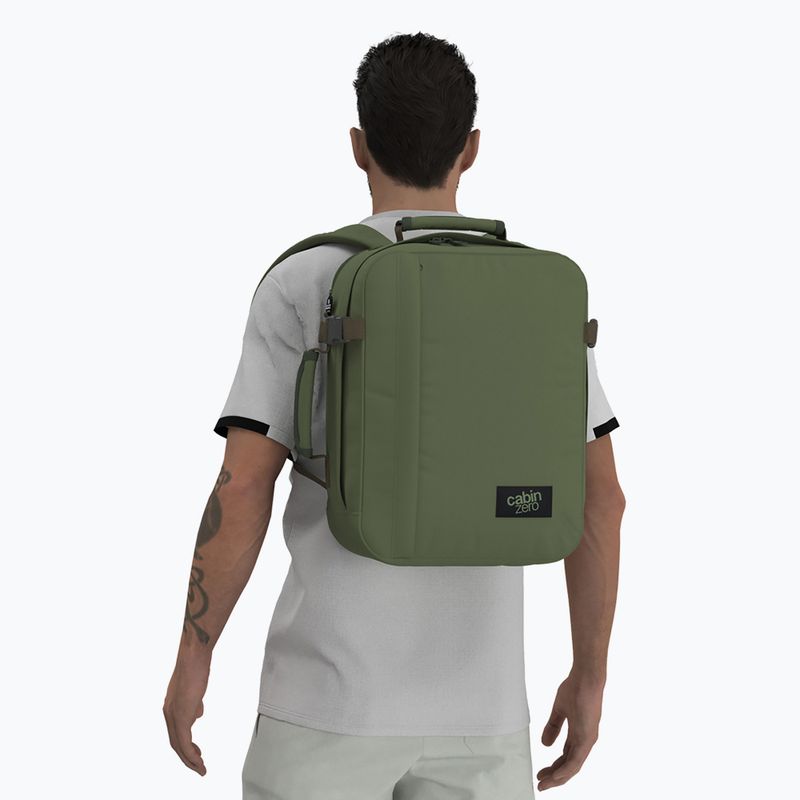 CabinZero Classic Tech 28 л туристическа раница в цвят каки georgian 14