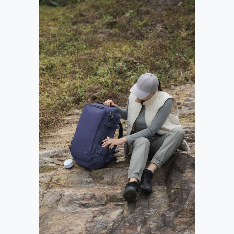 Туристическа раница CabinZero Adventure 42 l galaxy 16