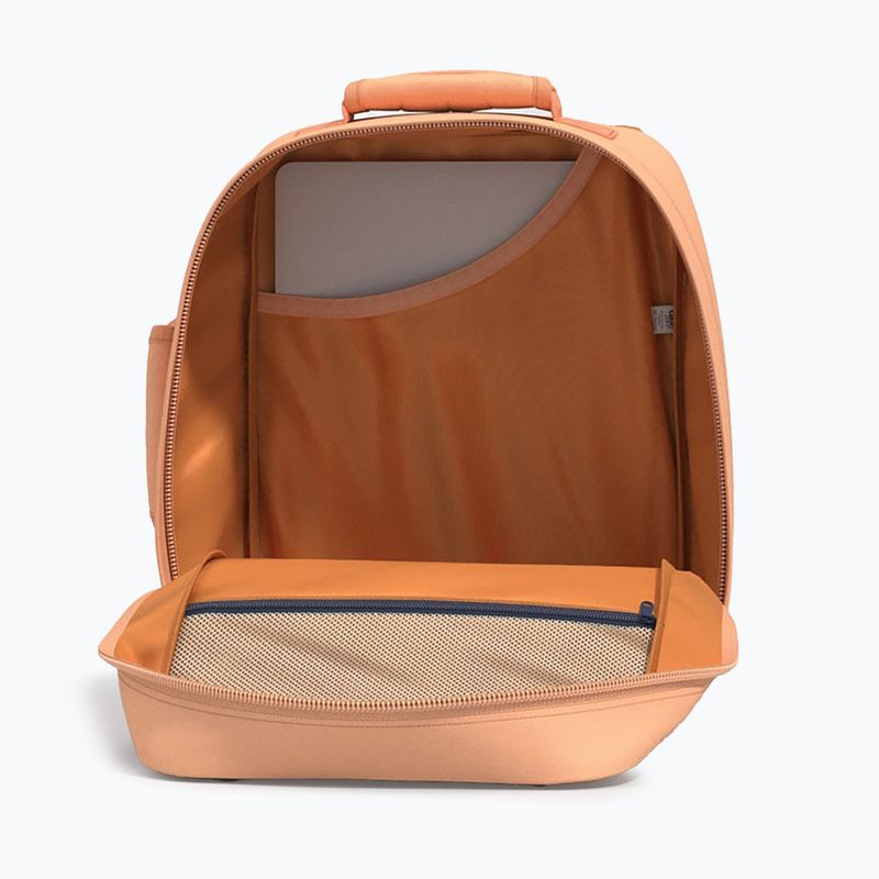 Туристическа раница CabinZero Classic 28 l sunny day 11
