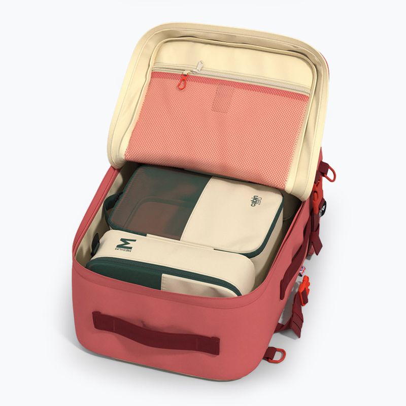 CabinZero Classic Pro 32 l раница за туризъм peach valley 11