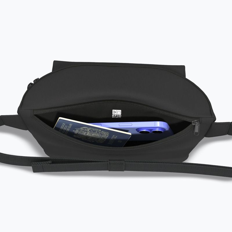 Чантичка за кръстна CabinZero Stinger 3 l absolute black 7