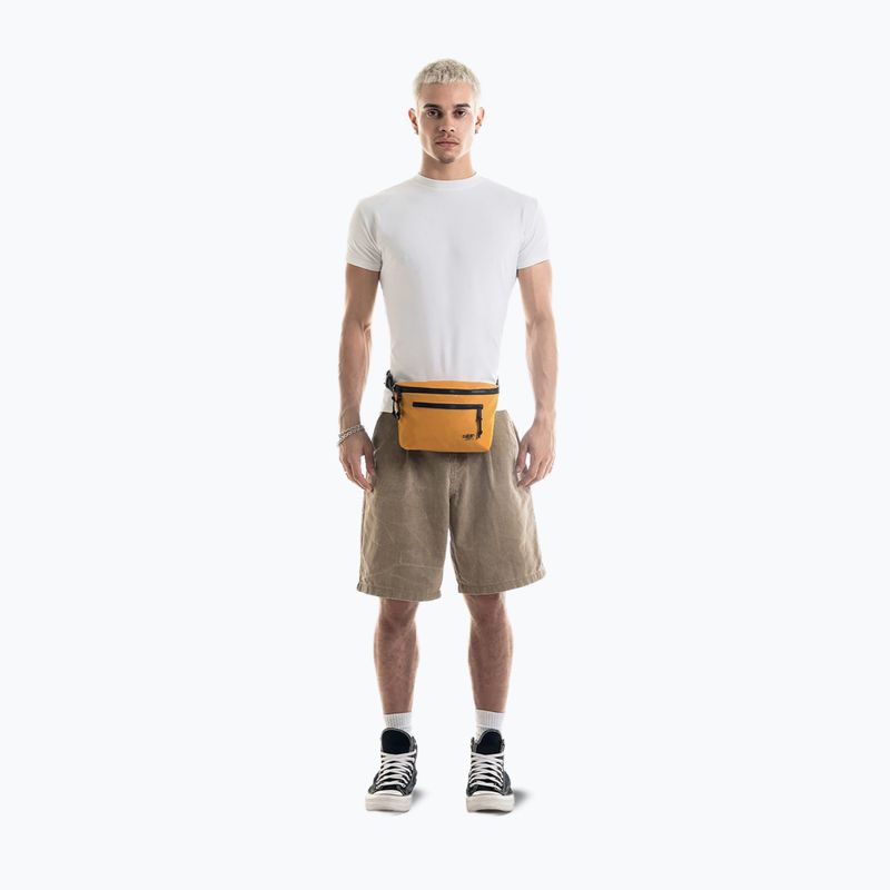 Чантичка за кръстна CabinZero Stinger 3 l orange chill 10