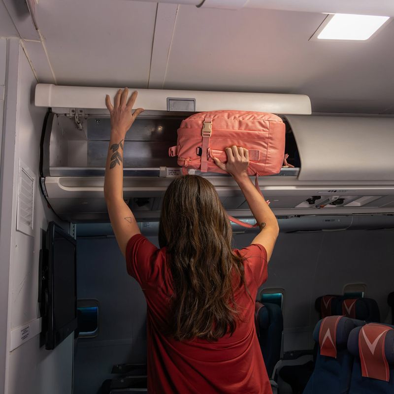 Раница за пътуване CabinZero Classic Tech 28 в розово 14