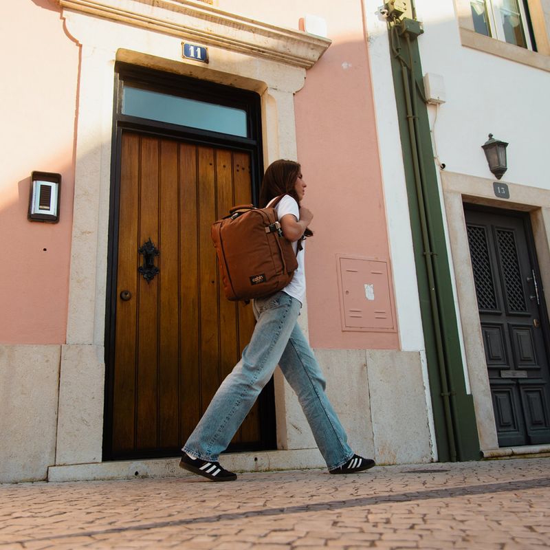 Туристическа раница CabinZero Classic Tech 28 l redwood 17