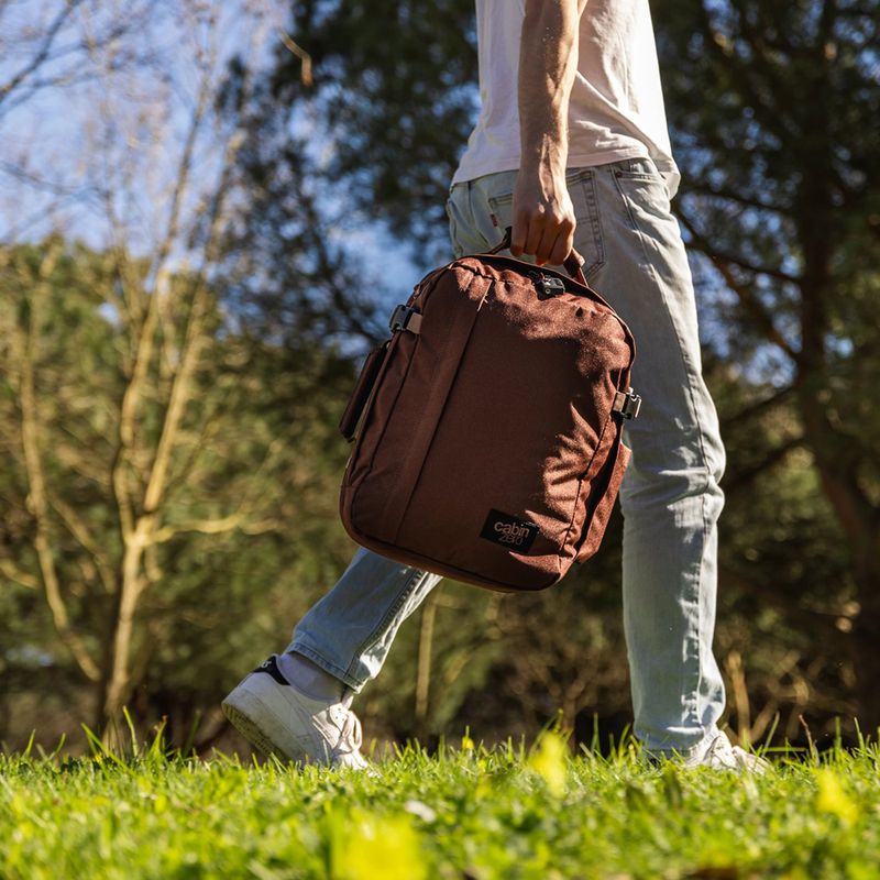 Туристическа раница CabinZero Classic Tech 28 l redwood 19