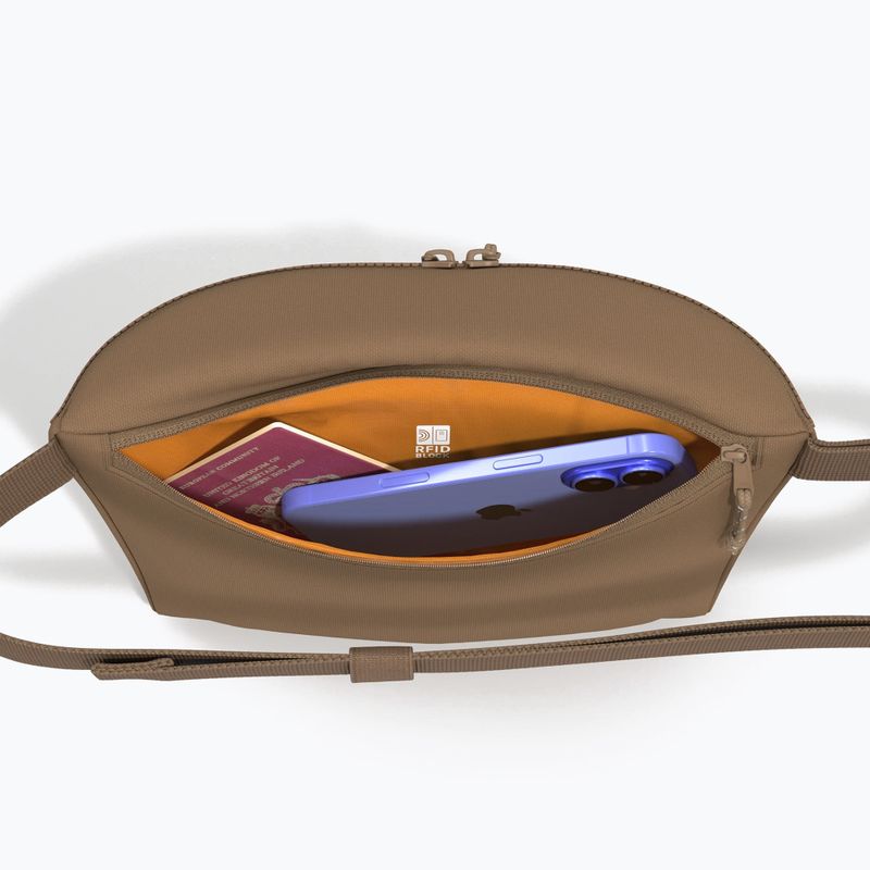 Чантичка за кръстна CabinZero Stinger 3 l pine cone 8