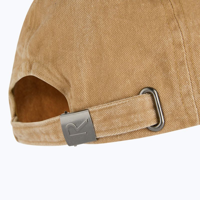 Шапка с козирка REGATTA Cassian wood 6