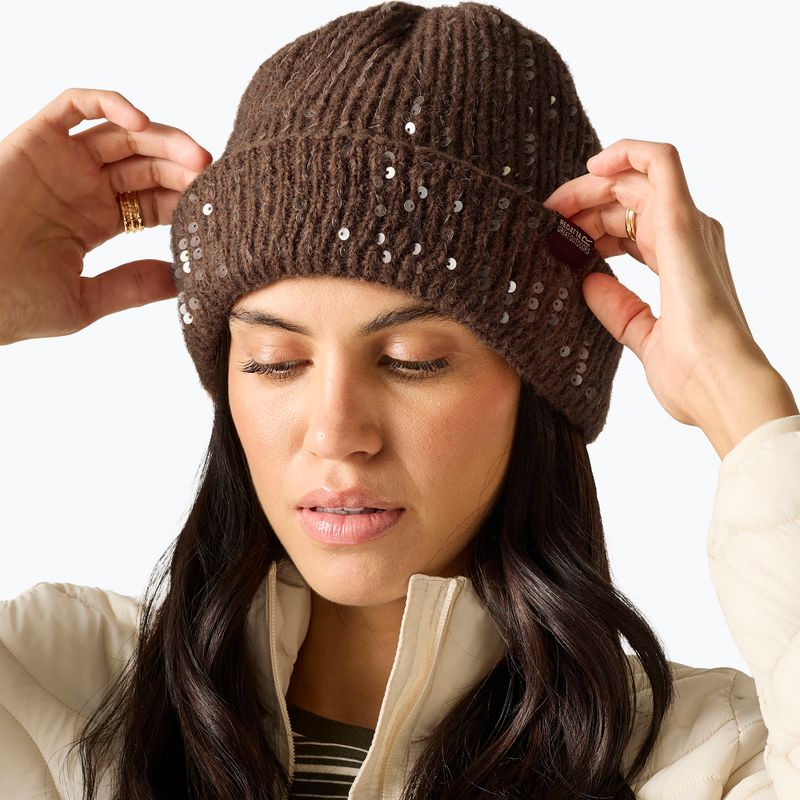 Дамска зимна шапка REGATTA Lorelai Hat mocha 3
