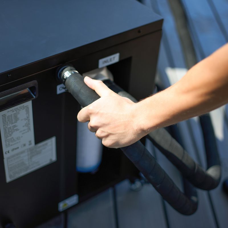 Агрегат за охлаждане/отопление AQUASTIC BrrFree black 18