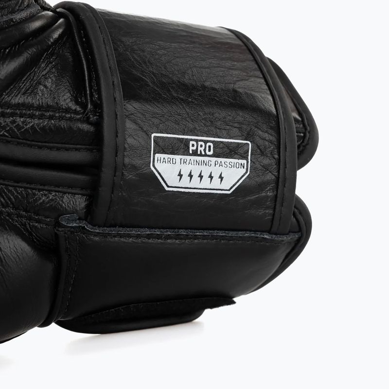 Боксови ръкавици StormCloud Muay Thai Blizzard 2.0 black/white 8