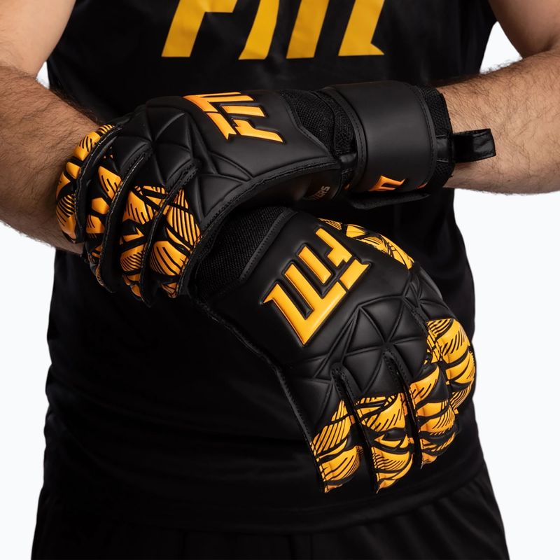 Вратарски ръкавици Football Masters Invictus X Training black/orange 6