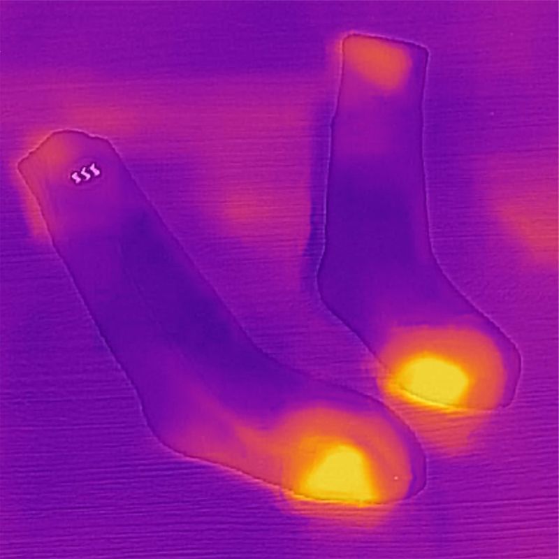 Glovii GQ2 отопляеми чорапи с дистанционно управление, черни 12