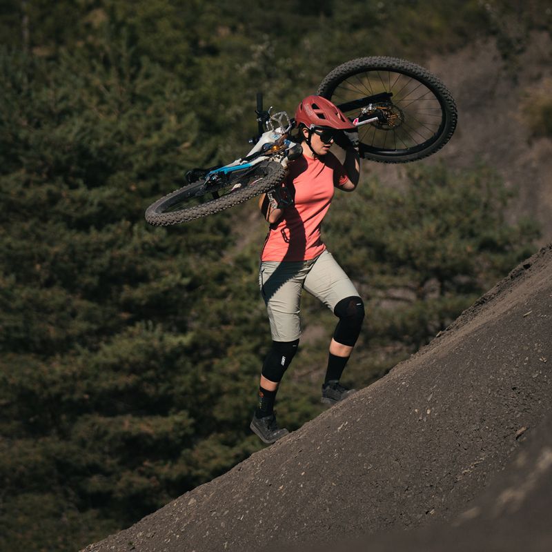 Дамски шорти за колоездене Leatt MTB Trail 2.0 W cream 8