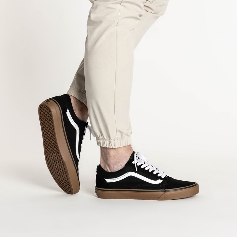 Обувки Vans UA Old Skool black/medium gum 2