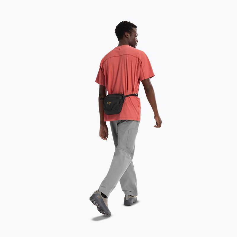 Чантичка Arcteryx Mantis 2 2.5 l 24k black 7