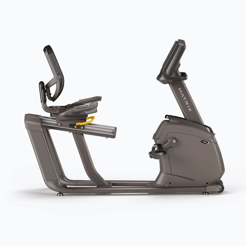 Matrix Recumbent Bike R30XIR легнал велосипед 2