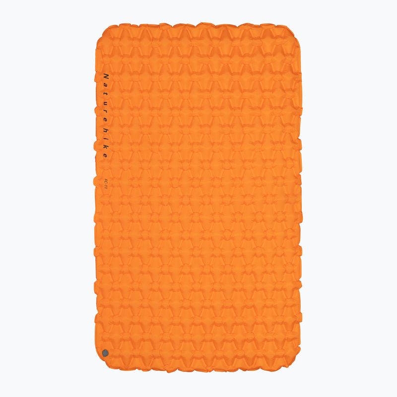 Надуваем матрак Naturehike FC-11 orange