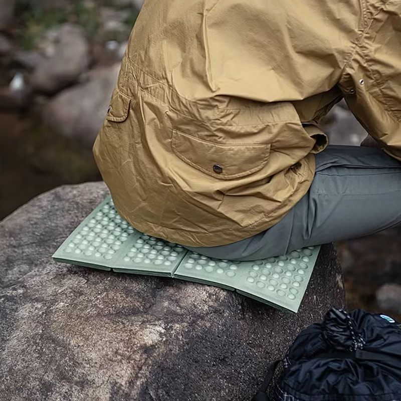 Туристическа седалка Naturehike XPE Folding army green 6