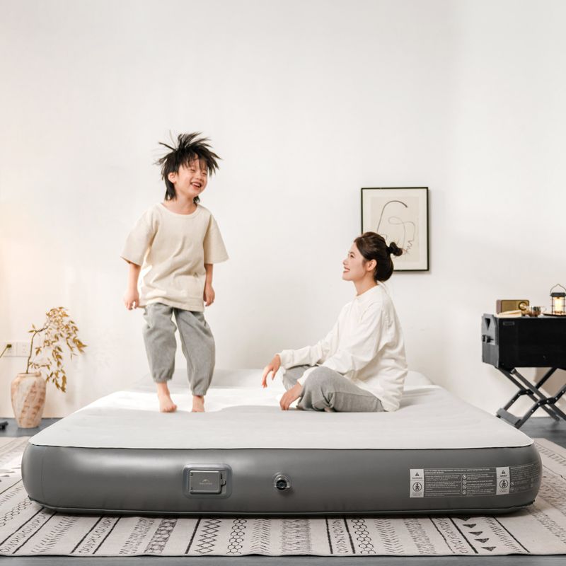 Надуваем дюшек/матрак Naturehike Chenjing with Pillow Double grey 8