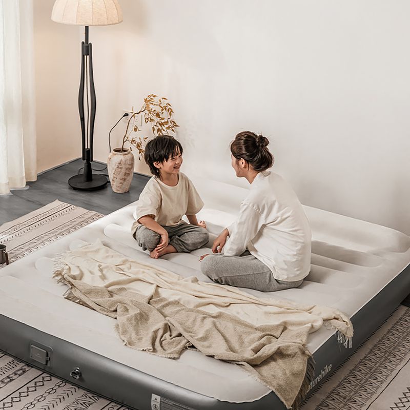 Надуваем дюшек/матрак Naturehike Chenjing with Pillow Triple grey 3