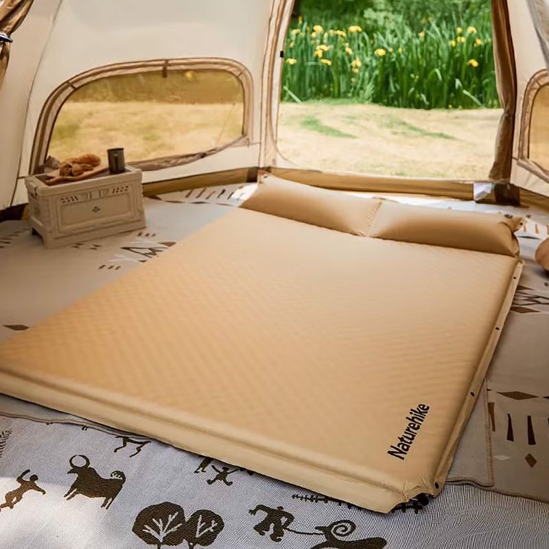 Самонадуваема постелка Naturehike Automatic Inflatable Cushion With Pillow cream 2