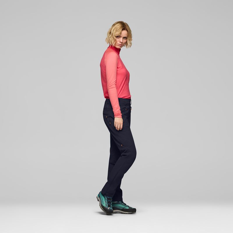 Дамски трекинг панталони Norrona Femund Flex1 caviar black 4