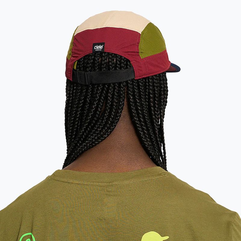 Шапка с козирка Ciele Athletics GOCap Field IconicBar crimson red/terrain 5