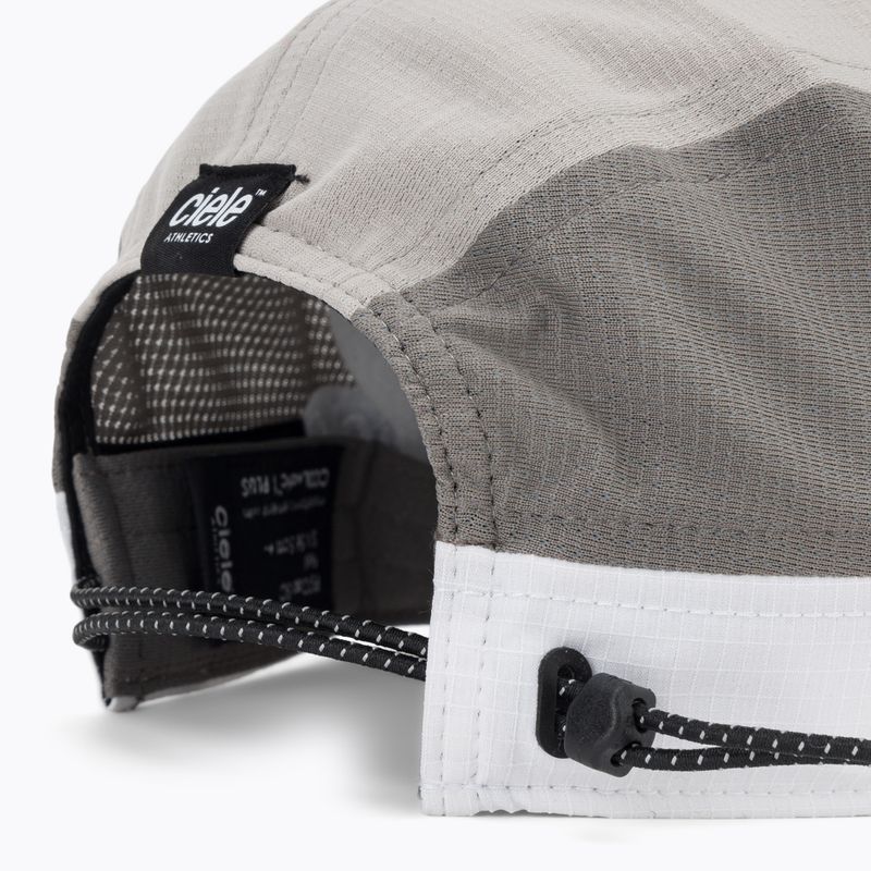 Шапка с козирка Ciele Athletics FSTCap SC Field Iconic SL light grey/shadow 5
