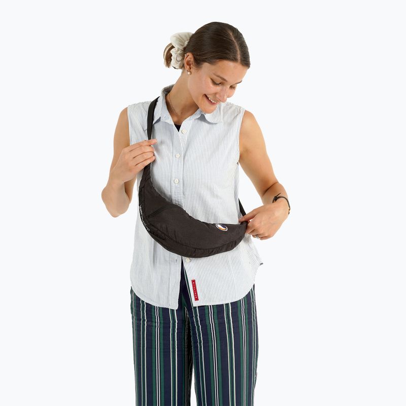 Чанта за рамо Ticket To The Moon Upcycled Sling black 8